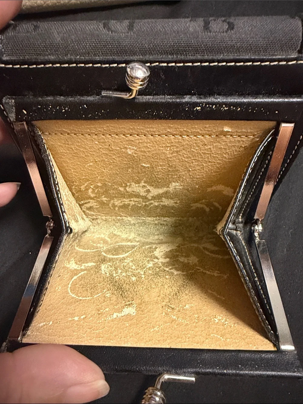 Dooney & Bourke (3) NEED REHAB